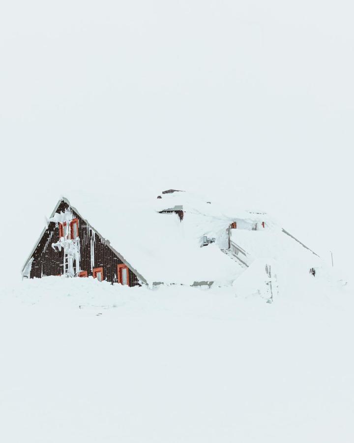 Abisko Mountain Lodge Экстерьер фото